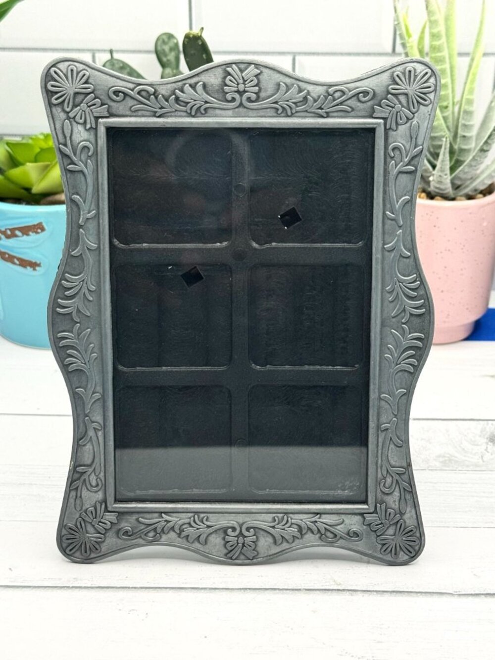 Decorative Floral Metal Picture Frame With Ornate Design For 4x6 Photos Tabletop